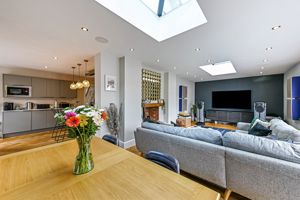 Living Room- click for photo gallery